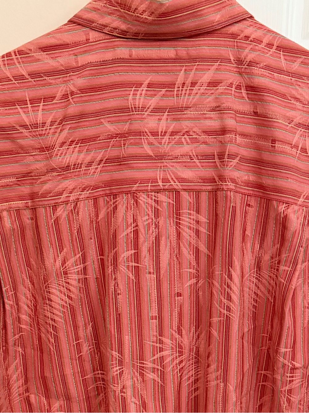 Tommy Bahama Orange w/ Multicolor Stripes Men’s M Cotton & Silk Short Sleeve - Picture 5 of 6